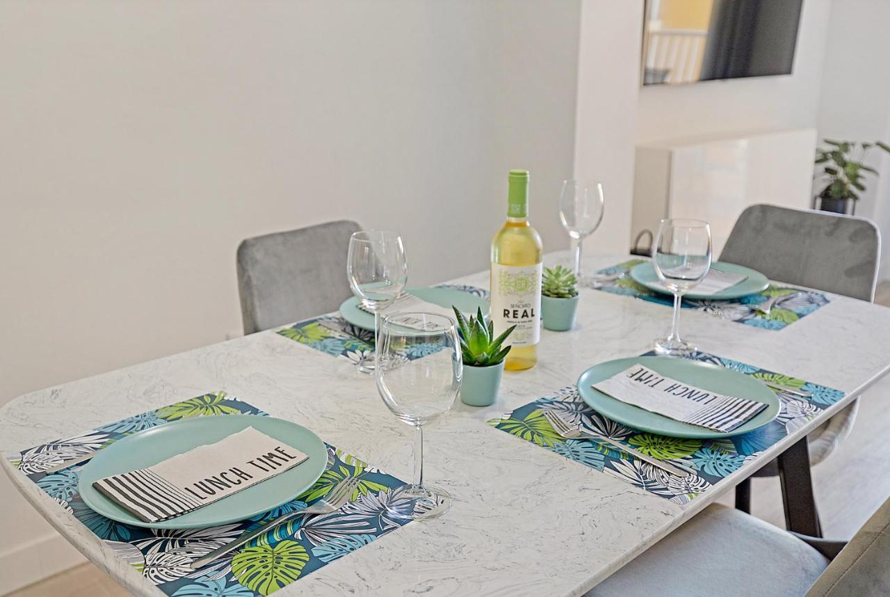 לה קאלה דה מיחאס Divina Home Apartments מראה חיצוני תמונה